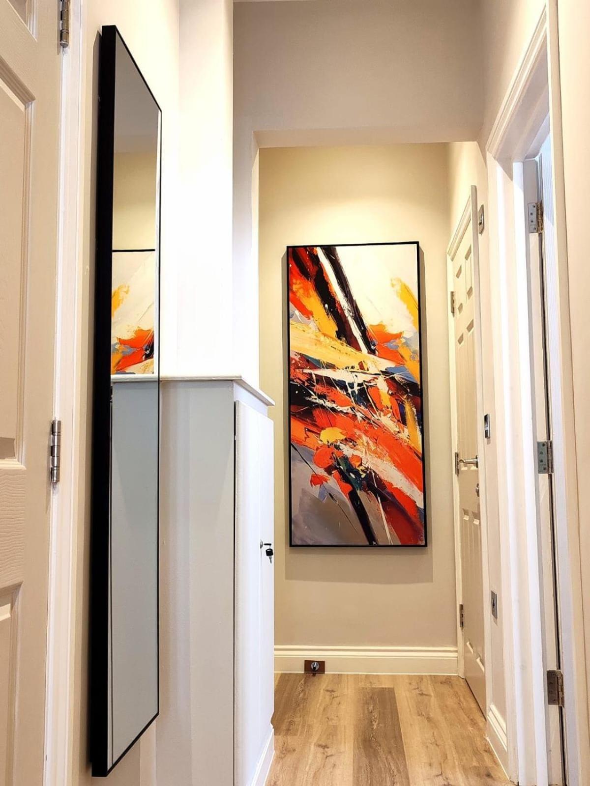 Stunning Modern Apartment Sleeps 4 - 6 Min Walk From Golden Beaches-Free Parking Bournemouth Luaran gambar
